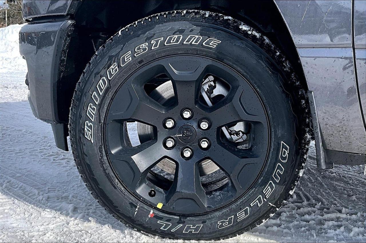 2026 RAM 1500 SPORT CREW | Pano Roof | 20" Wheels | 4x4 Photo