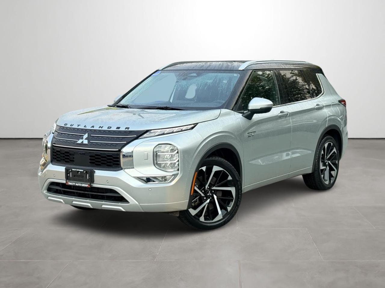 Used 2025 Mitsubishi Outlander Phev GT - No Accidents, Navigation, Head Up Display for sale in Coquitlam, BC