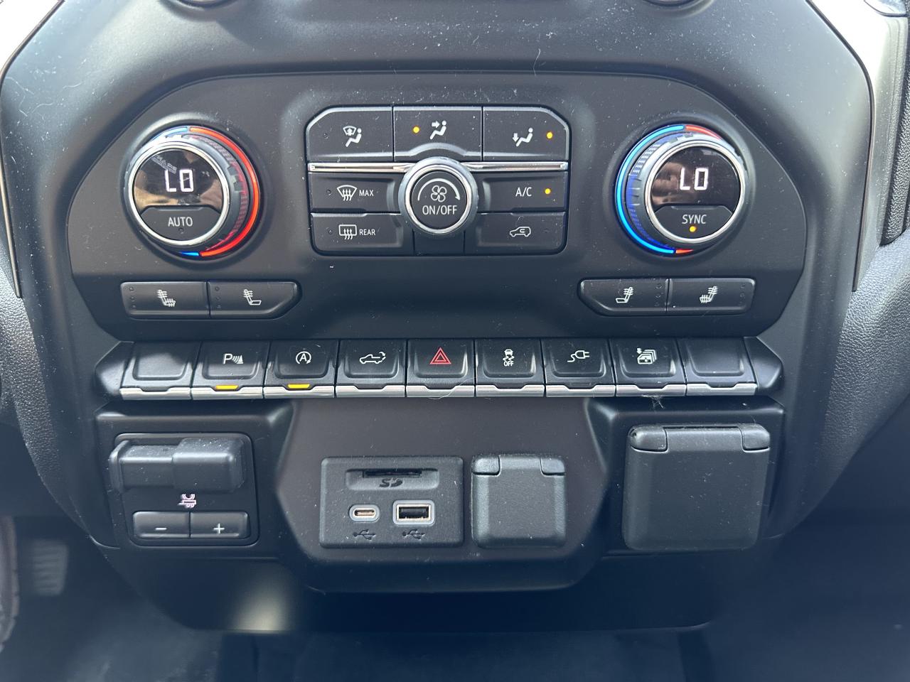 2021 Chevrolet Silverado 1500 LT | 4x4 | Photo