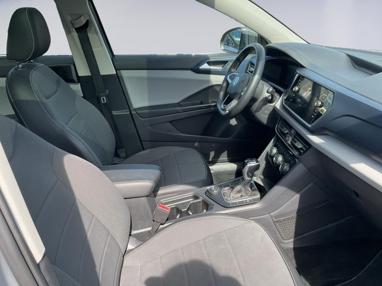 2022 Volkswagen Taos 1.5L Sunroof & Wheel Pkg! Certified! One Owner! Photo