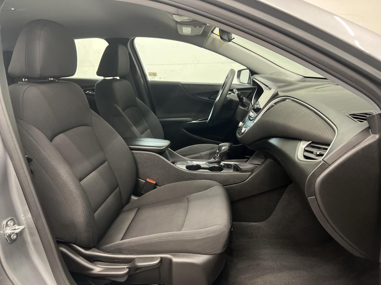 2023 Chevrolet Malibu 1LT | WIRELESS CARPLAY | HTD SEATS | REMOTE START Photo