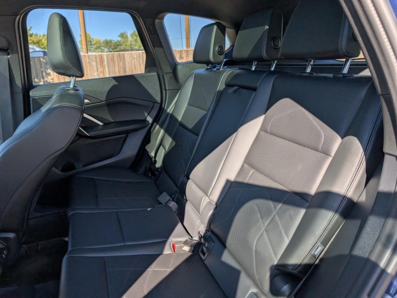 2023 BMW X1 xDrive28i  **PREMIUM ESSENTIAL PACKAGE** Photo