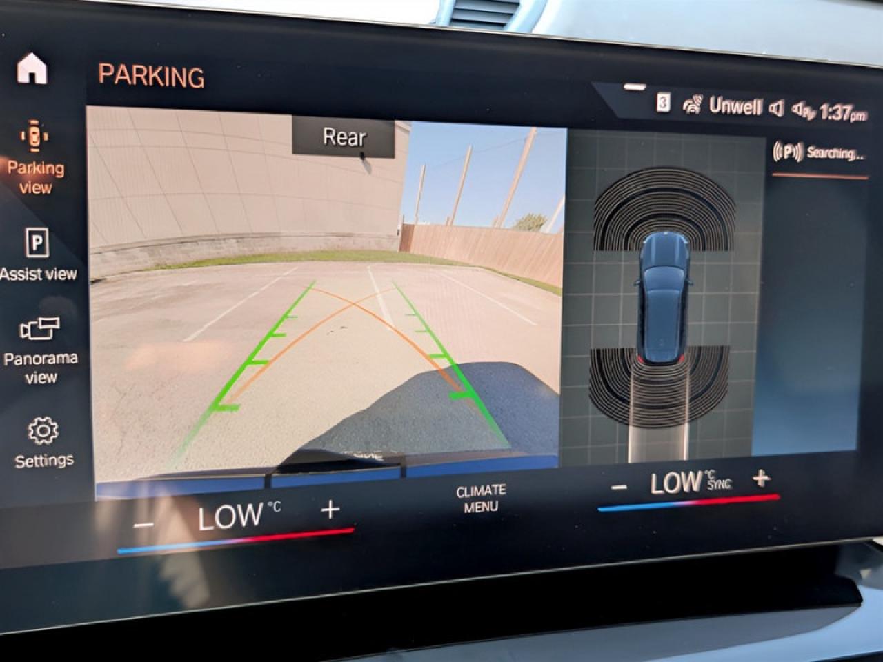 2023 BMW X1 xDrive28i  **PREMIUM ESSENTIAL PACKAGE** Photo