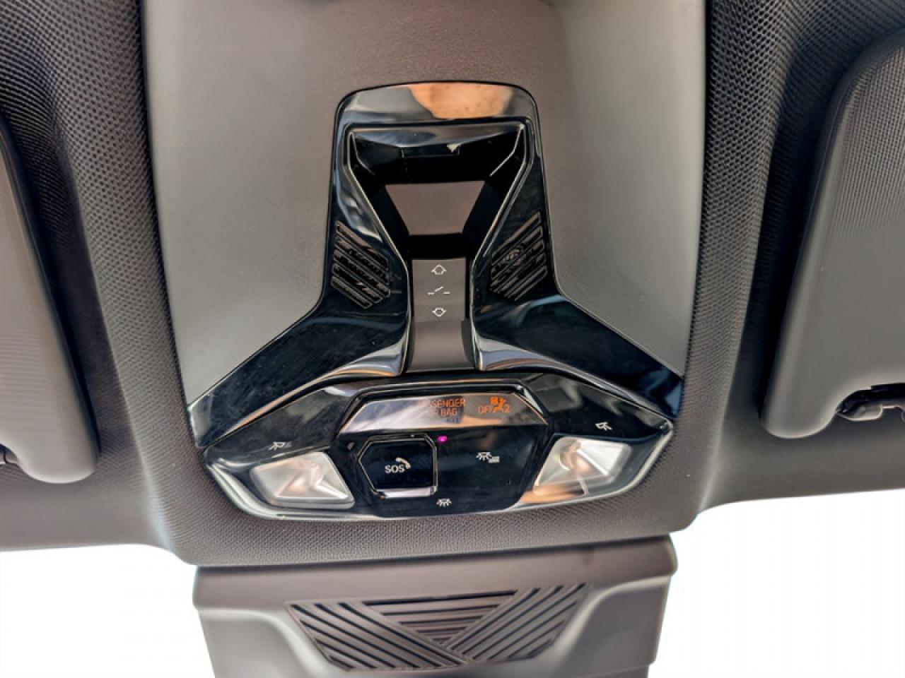 2023 BMW X1 xDrive28i  **PREMIUM ESSENTIAL PACKAGE** Photo