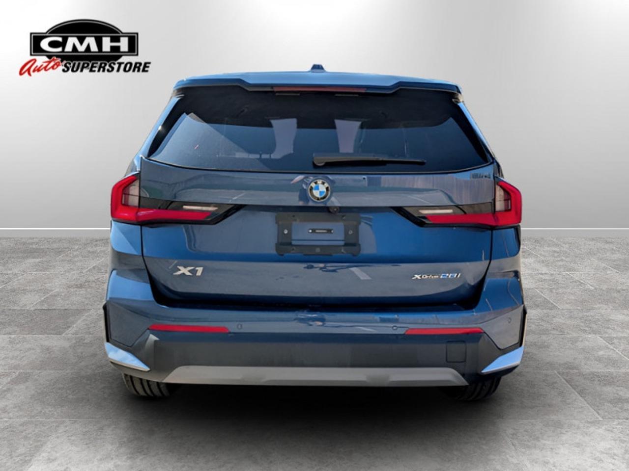 2023 BMW X1 xDrive28i  **PREMIUM ESSENTIAL PACKAGE** Photo