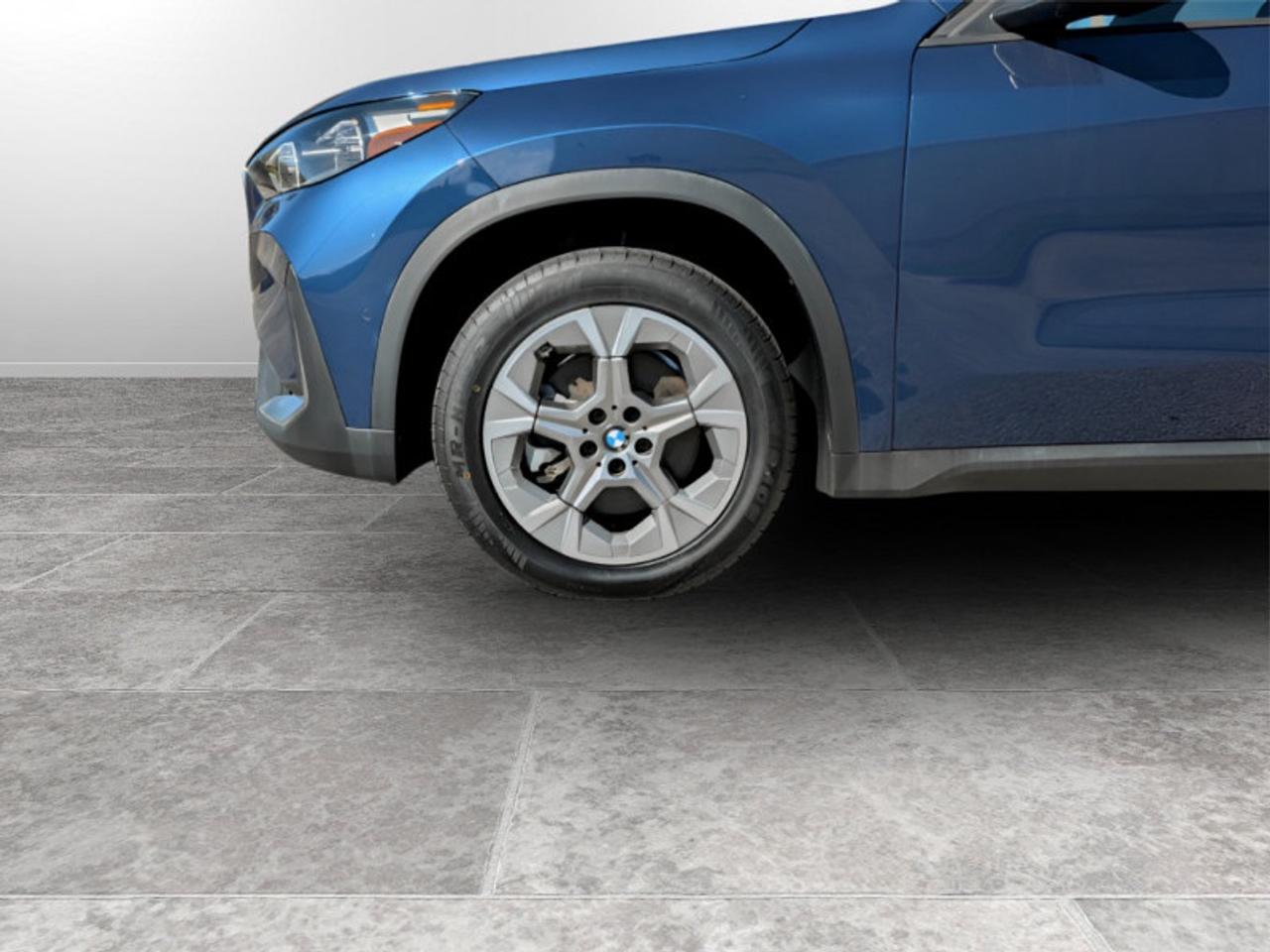 2023 BMW X1 xDrive28i  **PREMIUM ESSENTIAL PACKAGE** Photo