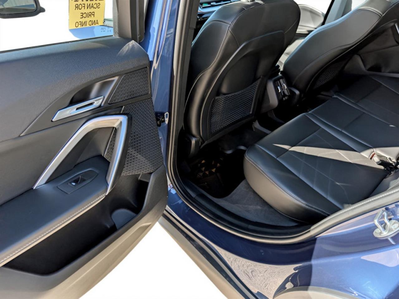 2023 BMW X1 xDrive28i  **PREMIUM ESSENTIAL PACKAGE** Photo