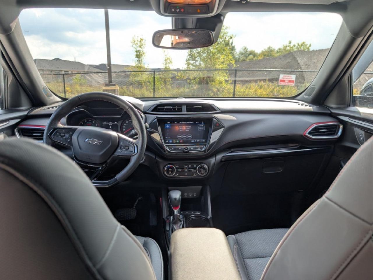 2023 Chevrolet TrailBlazer RS  **SUNROOF - CONVENIENCE PKG** Photo