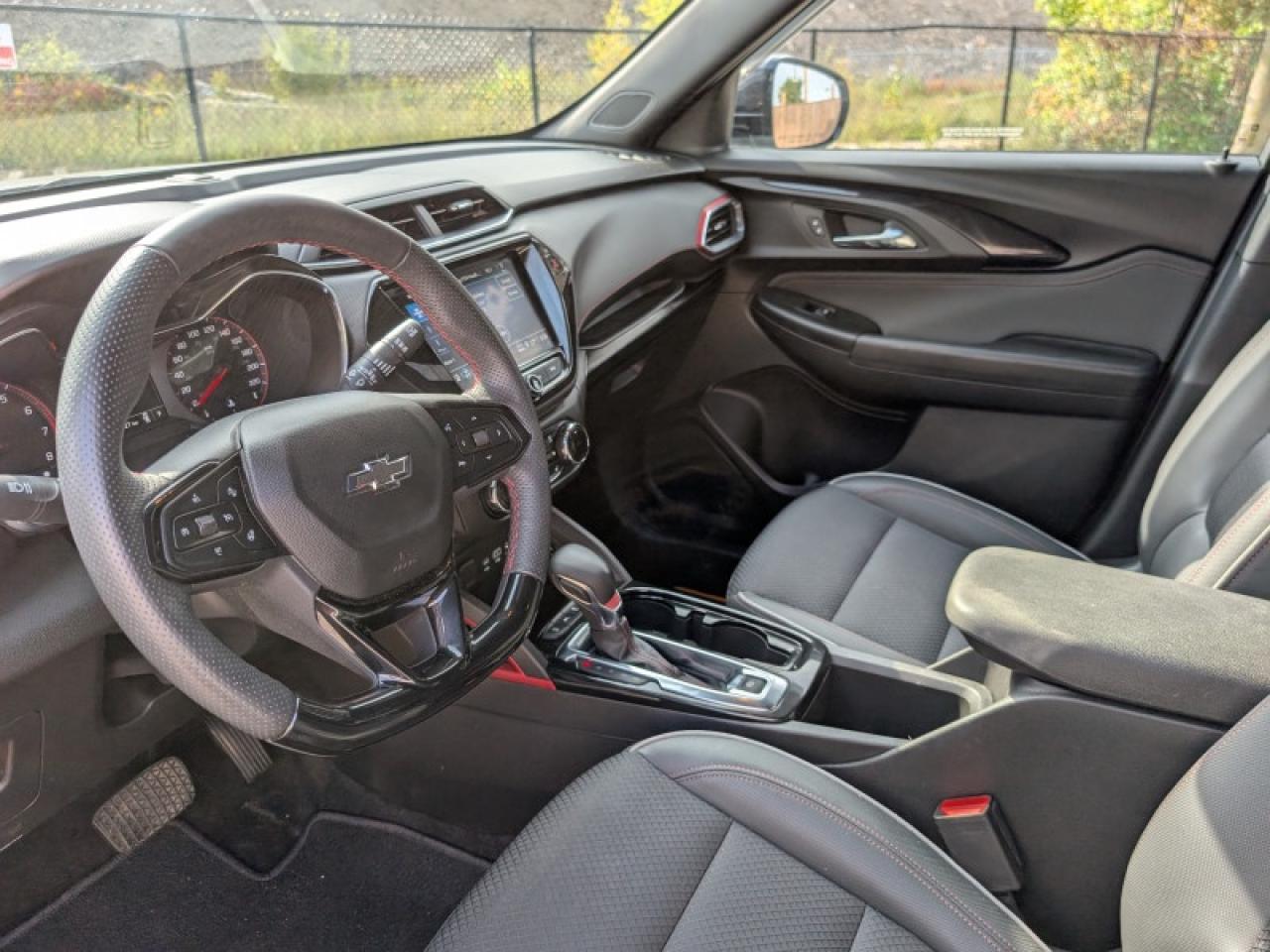 2023 Chevrolet TrailBlazer RS  **SUNROOF - CONVENIENCE PKG** Photo