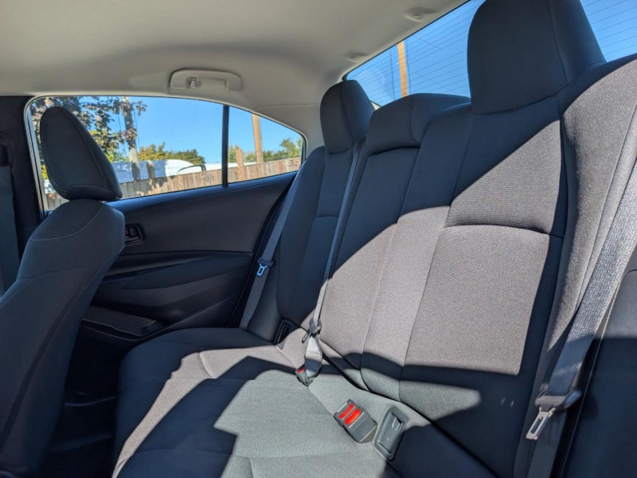 2022 Toyota Corolla LE  **LOW KMS - 1 OWNER - CLEAN CF** Photo
