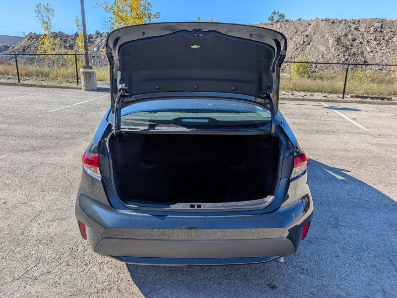 2022 Toyota Corolla LE  **LOW KMS - 1 OWNER - CLEAN CF** Photo