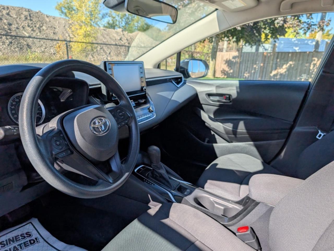 2022 Toyota Corolla LE  **LOW KMS - 1 OWNER - CLEAN CF** Photo