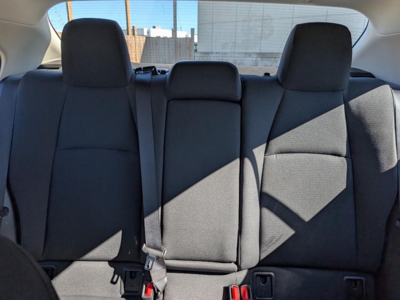 2022 Toyota Corolla LE  **LOW KMS - 1 OWNER - CLEAN CF** Photo