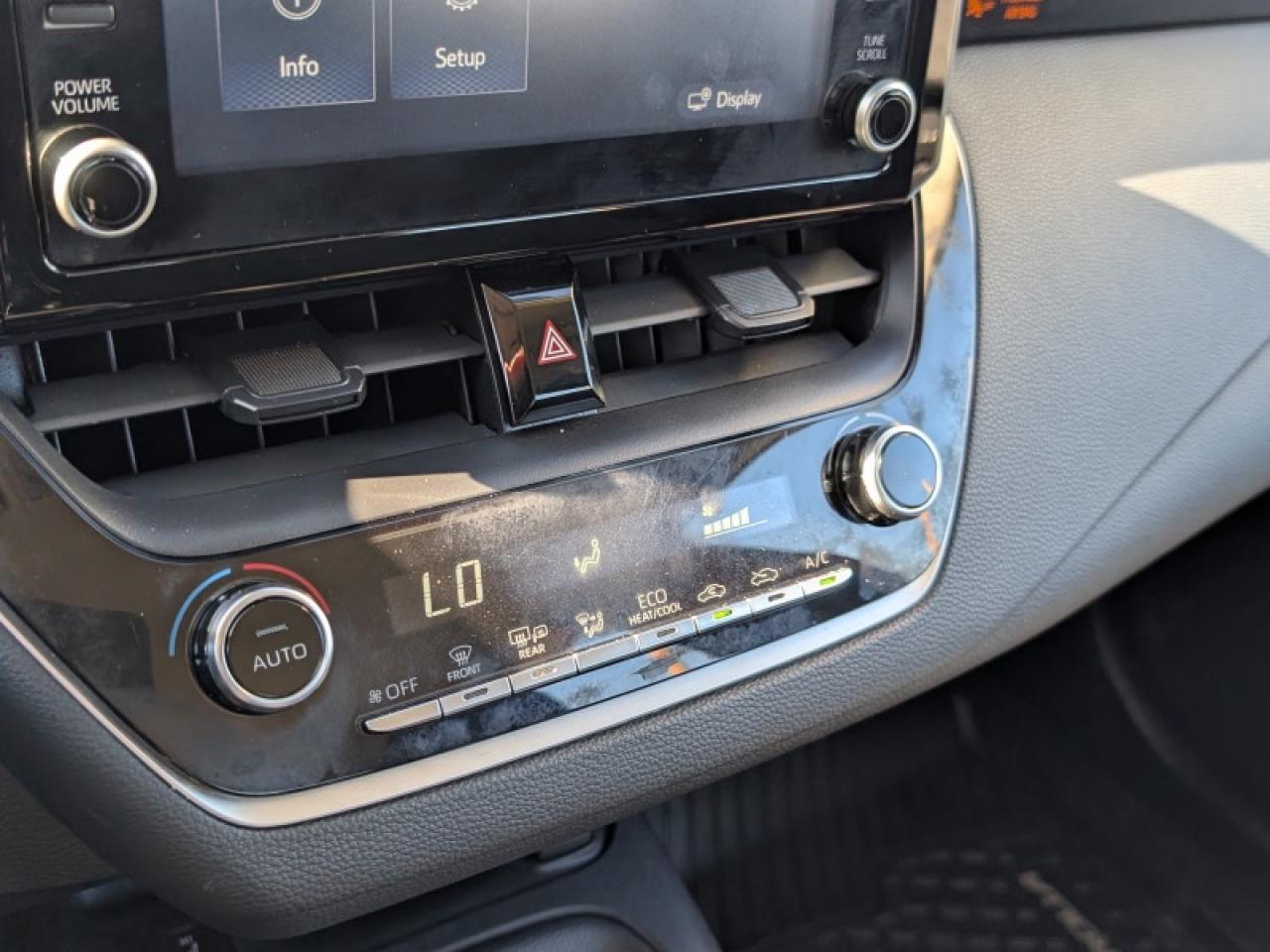 2022 Toyota Corolla LE  **LOW KMS - 1 OWNER - CLEAN CF** Photo