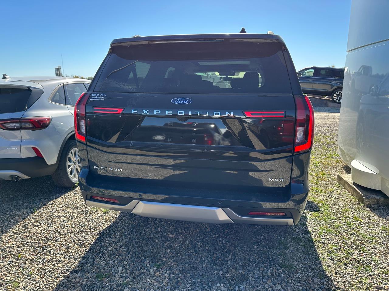 2025 Ford Expedition PLATINUM MAX 4x4 600A Photo3