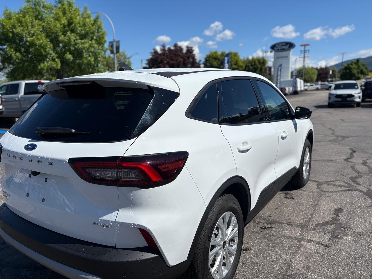2026 Ford Escape Active Photo4