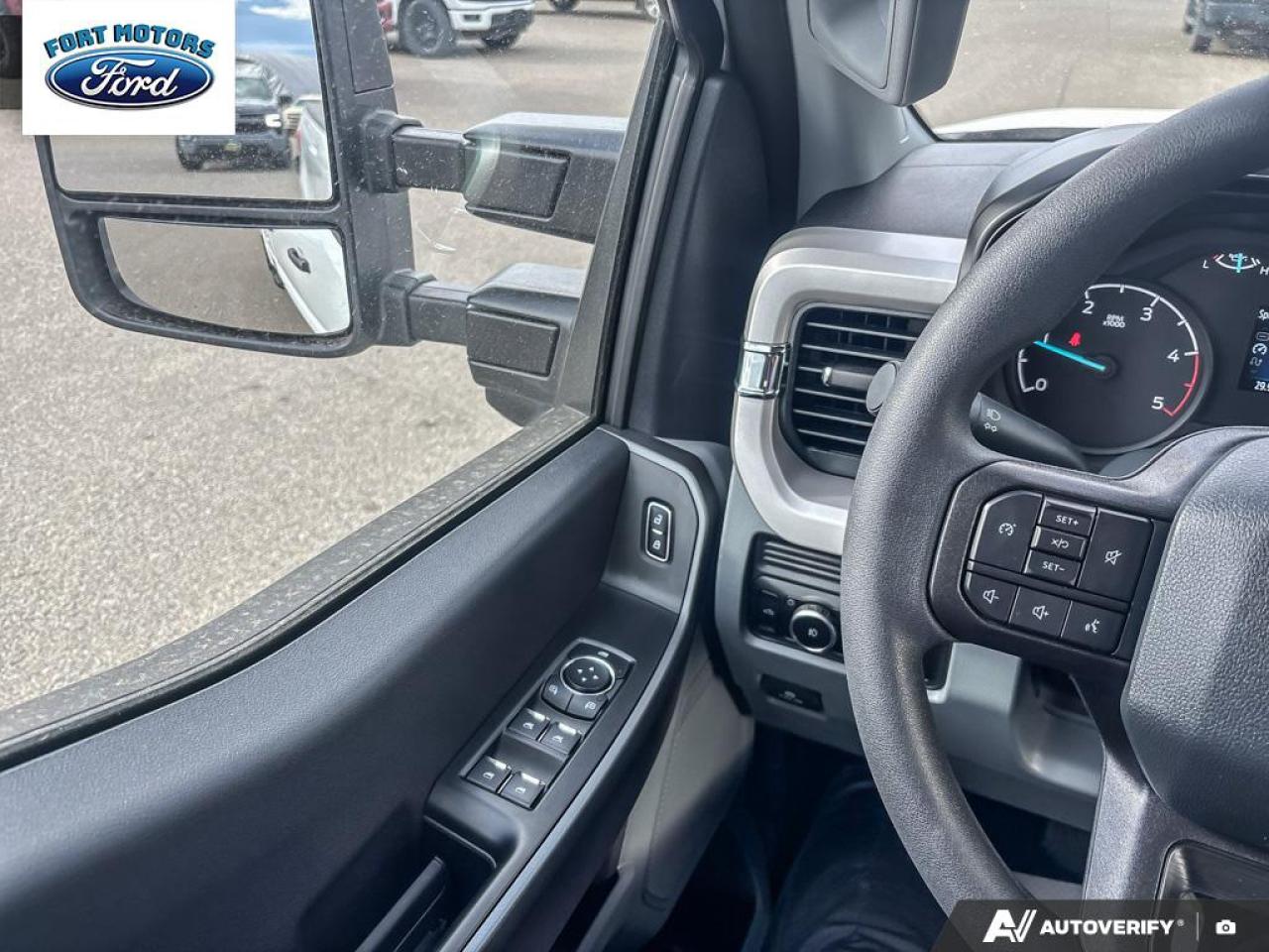 2025 Ford F-350 Super Duty SRW XL Photo5