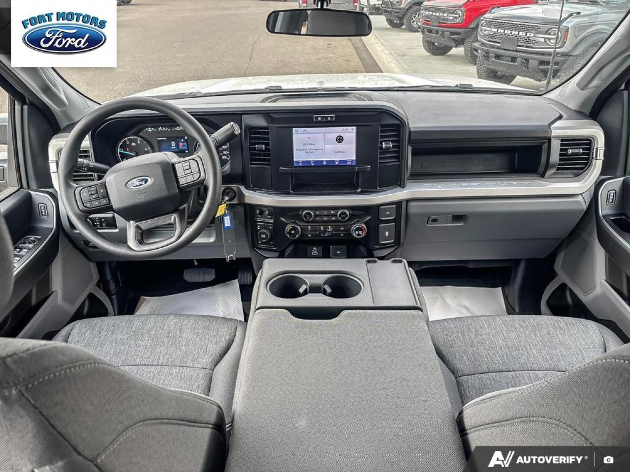 2025 Ford F-350 Super Duty SRW XL Photo5