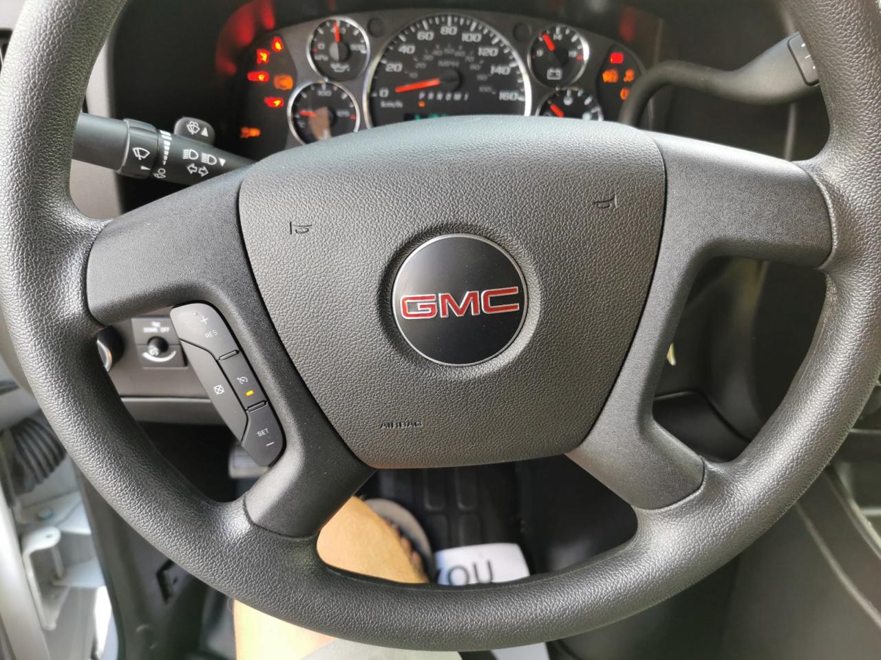 2024 GMC Savana 3500 - Photo #15