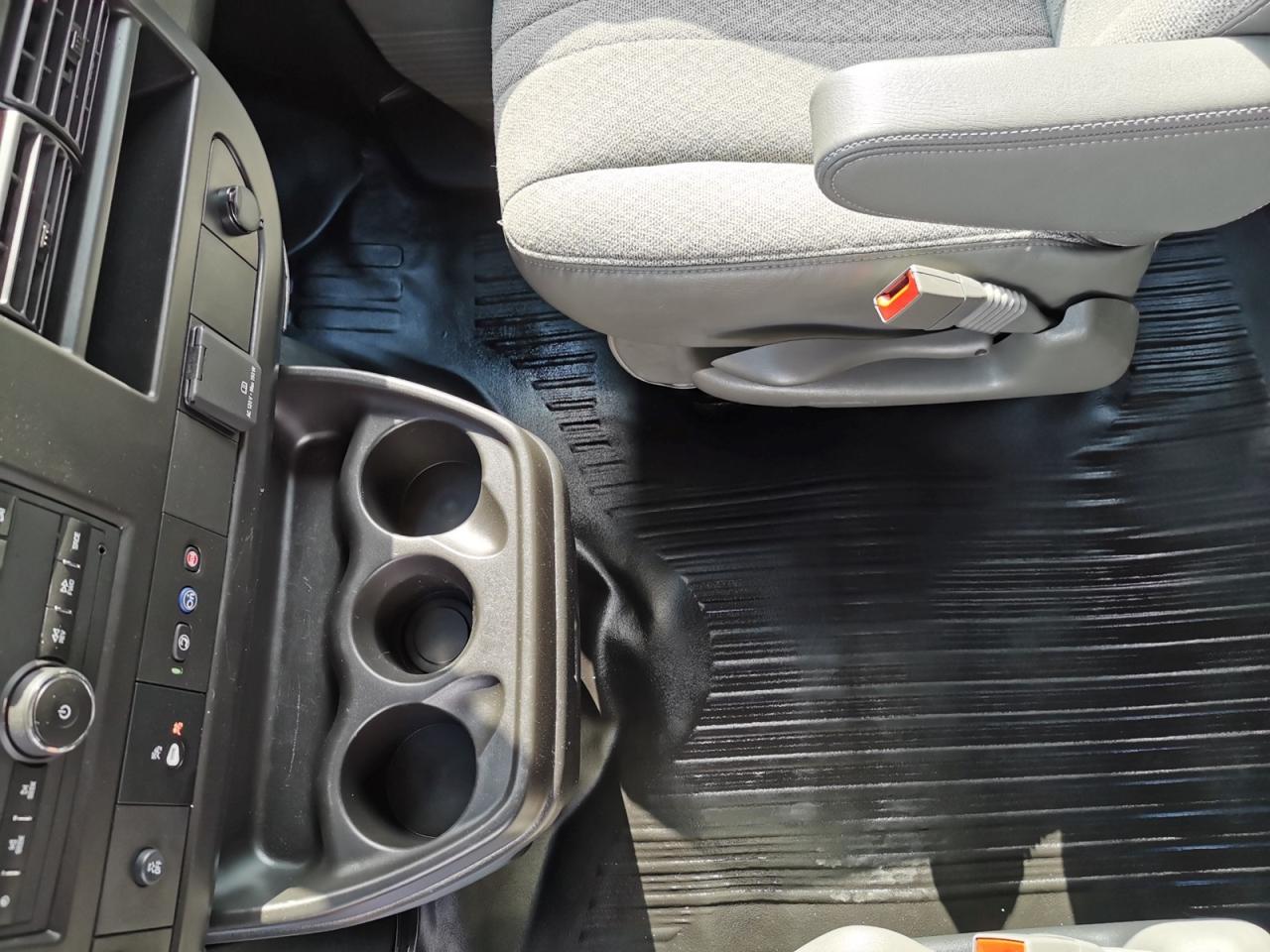 2024 GMC Savana 3500 - Photo #18