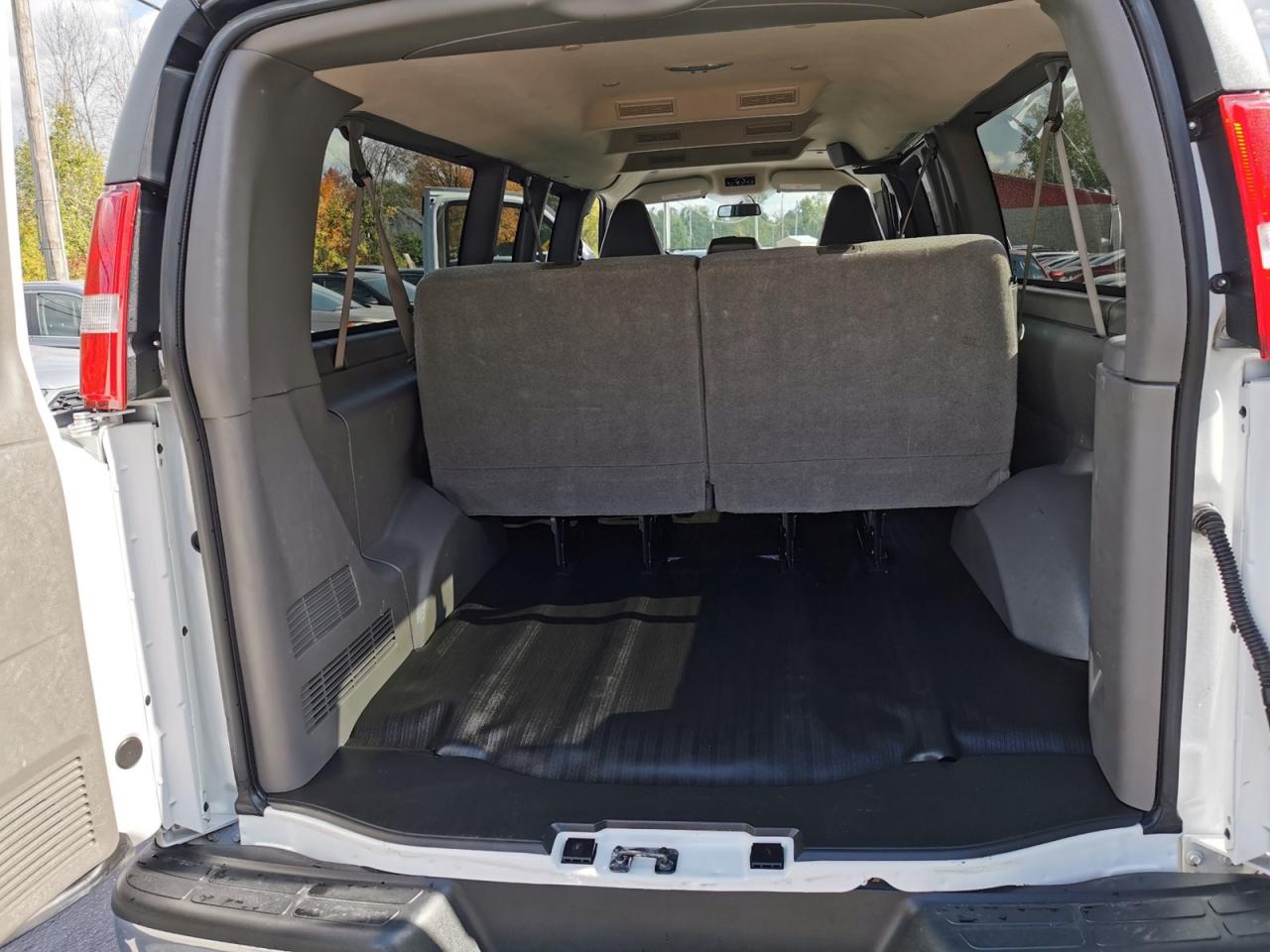 2024 GMC Savana 3500 - Photo #22