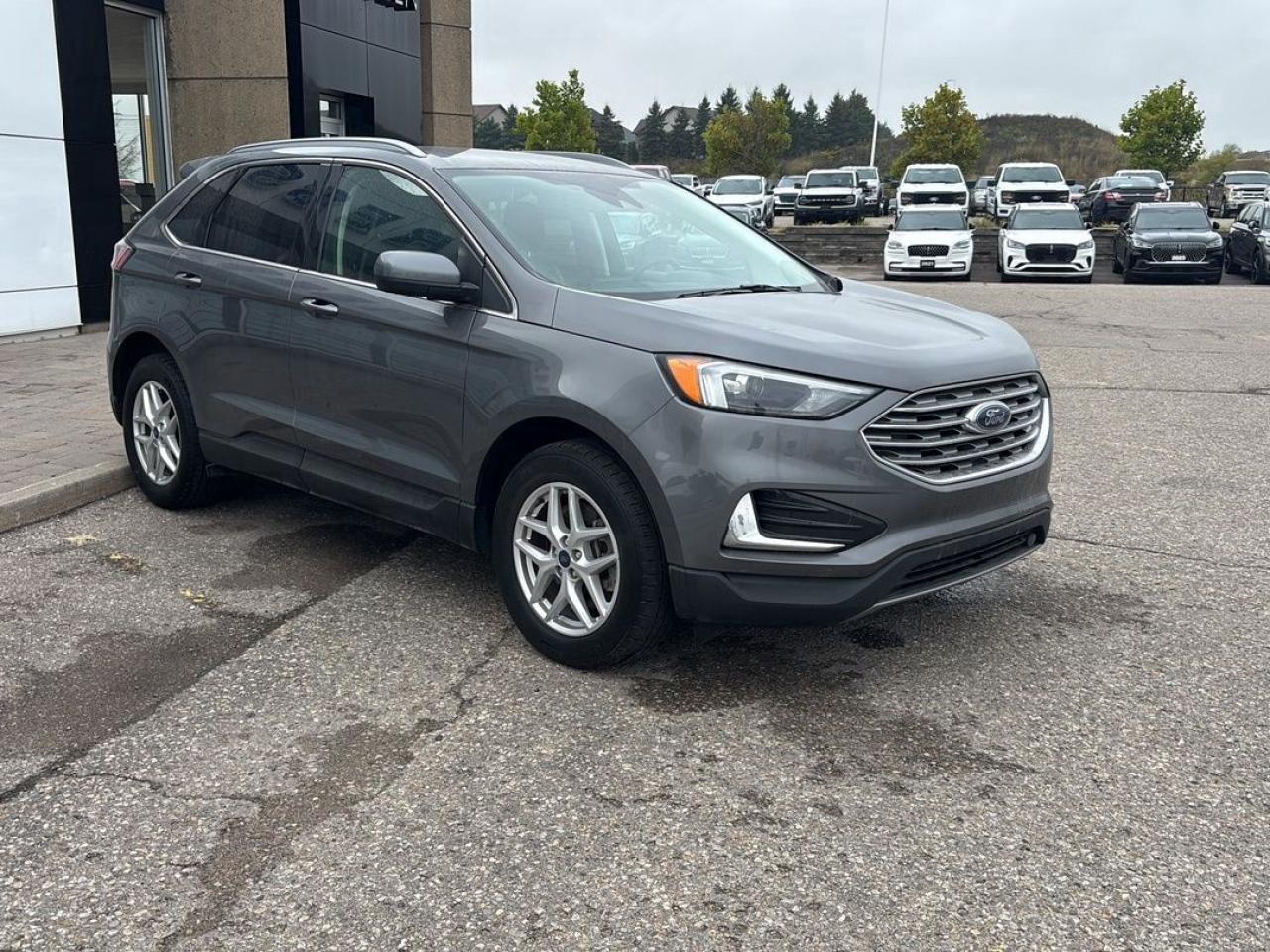 2022 Ford Edge SEL Photo