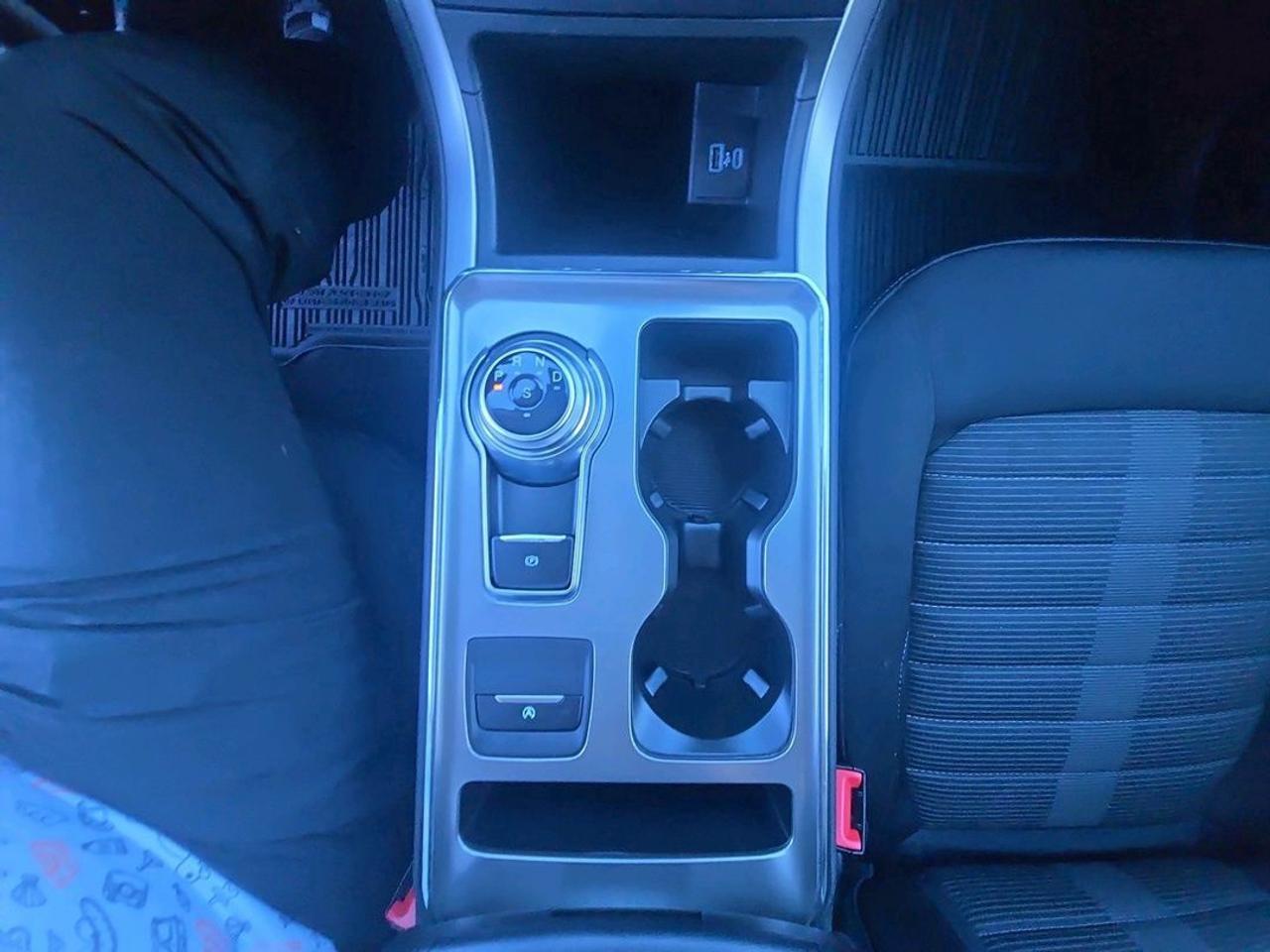 2022 Ford Edge SEL, AWD, 2L, CLOTH, HEATED WHEEL! HEATED SEATS! Photo