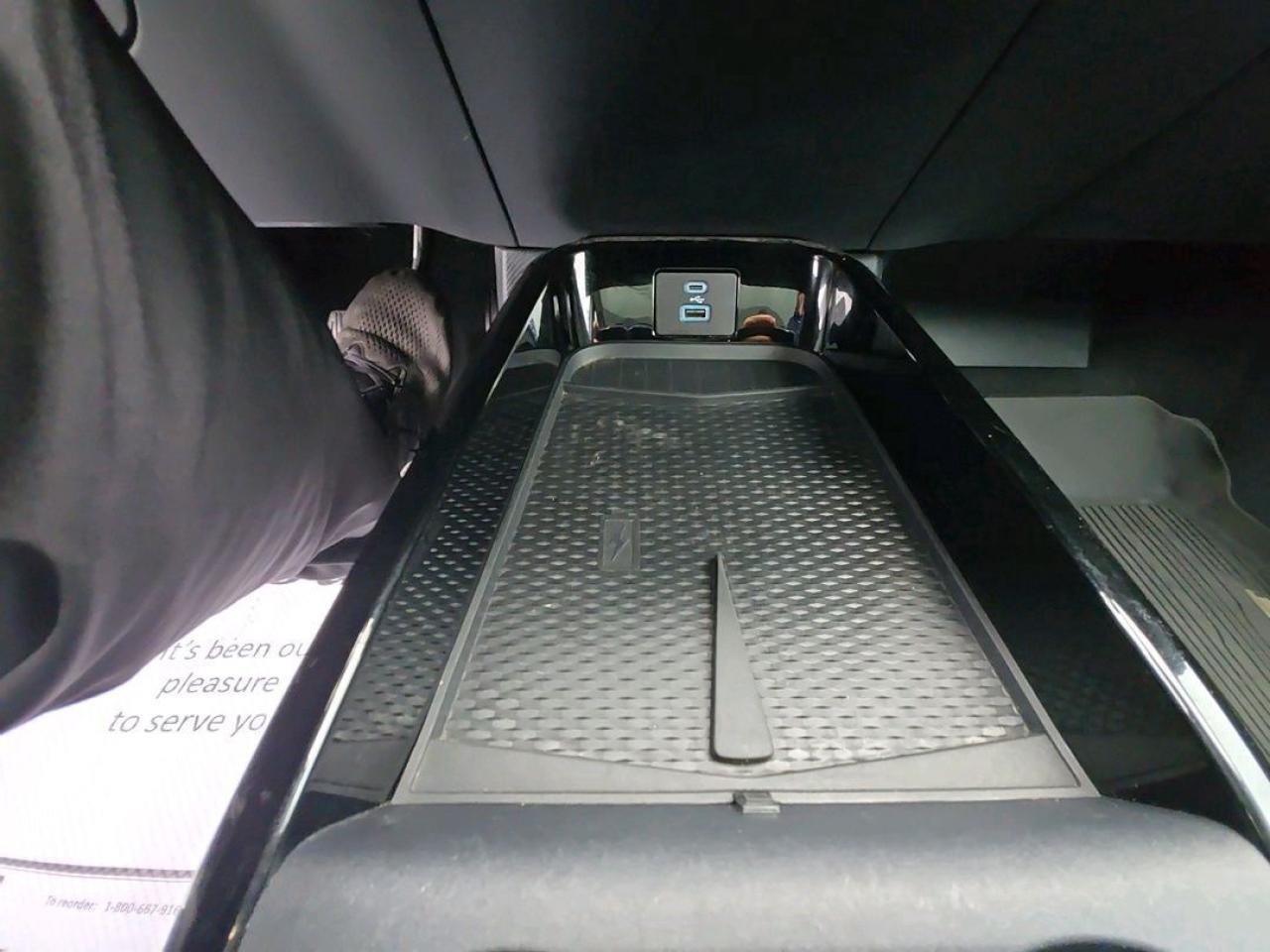 2022 Ford Mustang Mach-E Premium Photo5