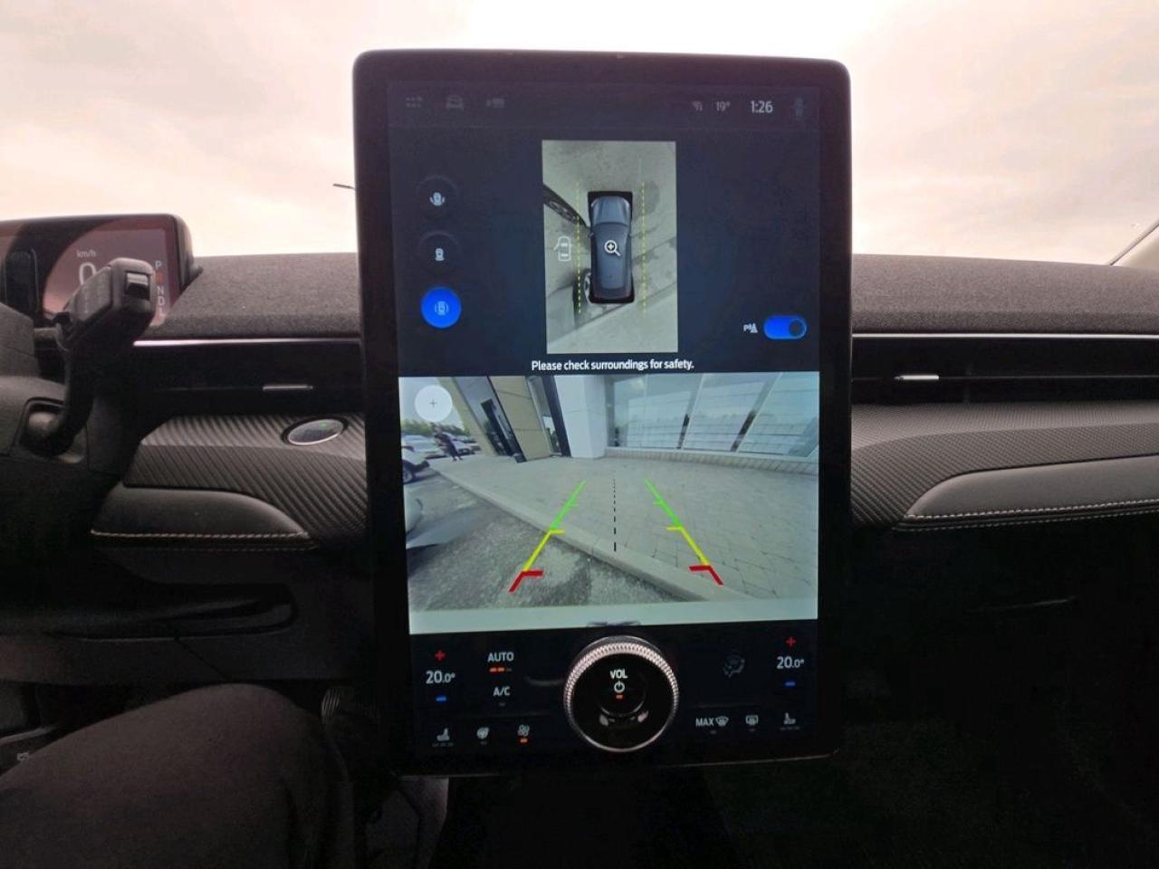 2022 Ford Mustang Mach-E Premium Photo5