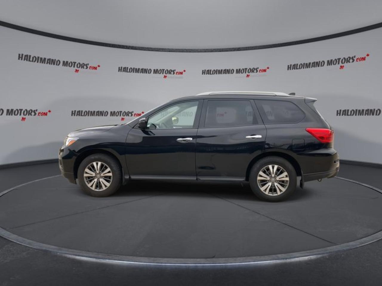 2020 Nissan Pathfinder SV Tech 4x4 | Heated Seats Photo4