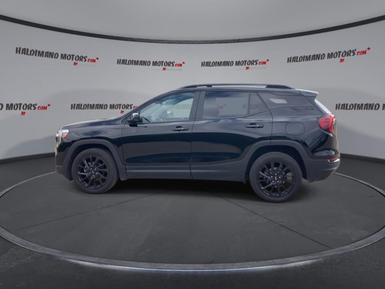 2023 GMC Terrain SLE AWD | Heated Seats | Remote Start Photo4