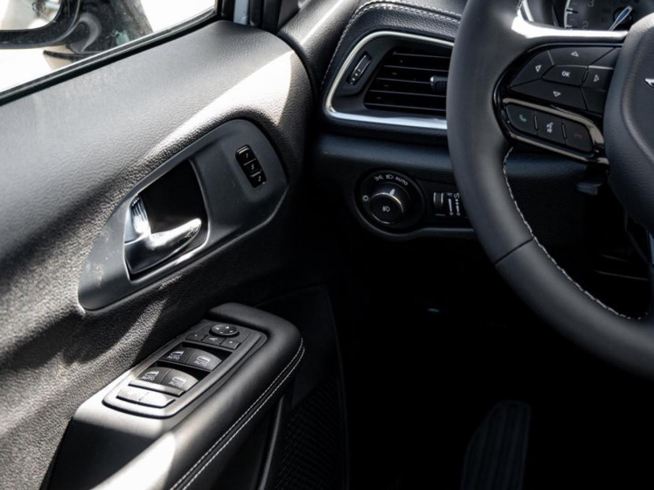 2026 Chrysler Pacifica Limited Photo