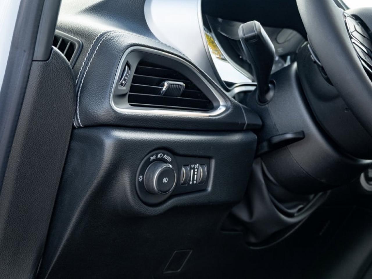 2026 Chrysler Pacifica Limited Photo