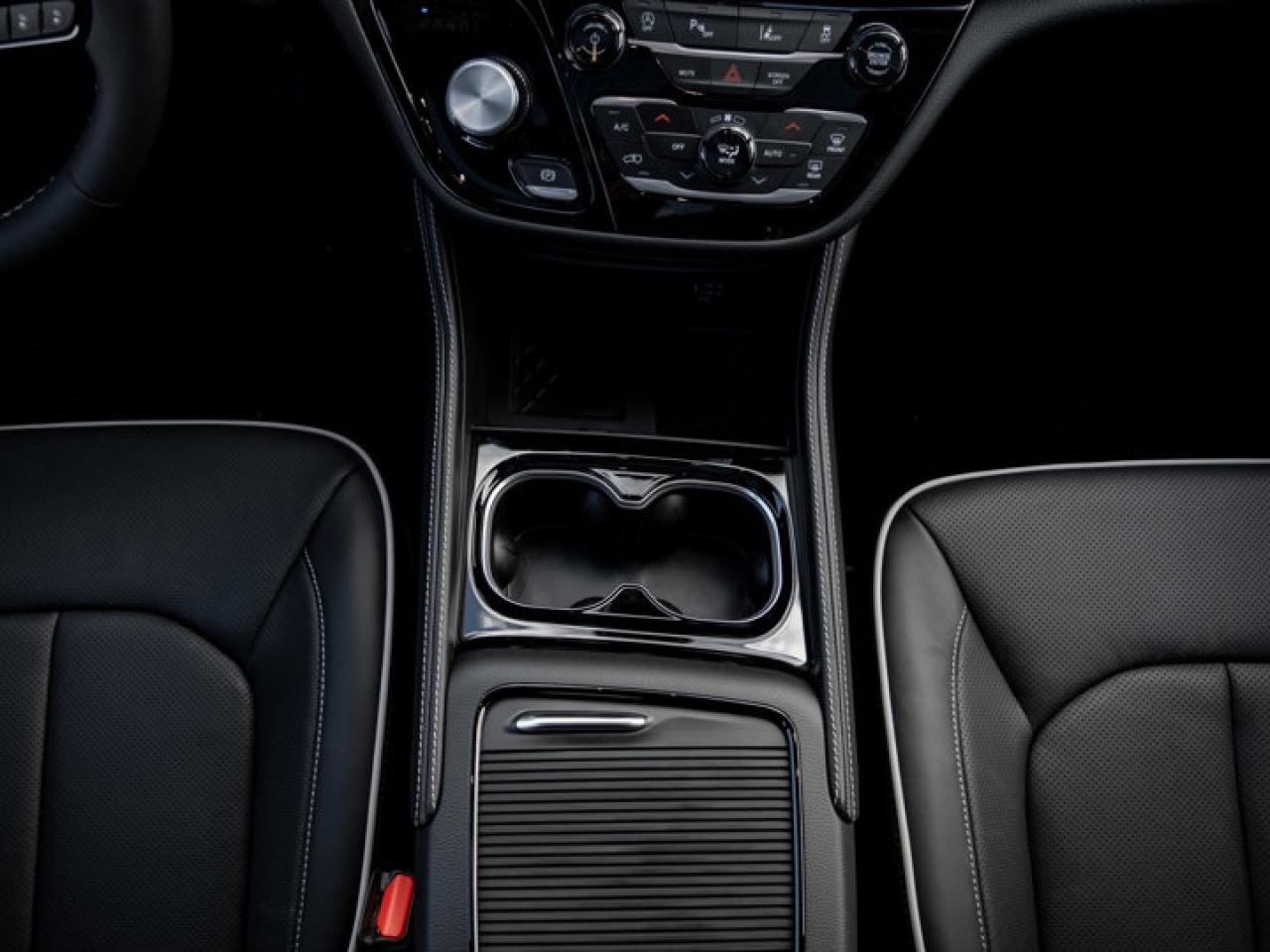 2026 Chrysler Pacifica Limited Photo