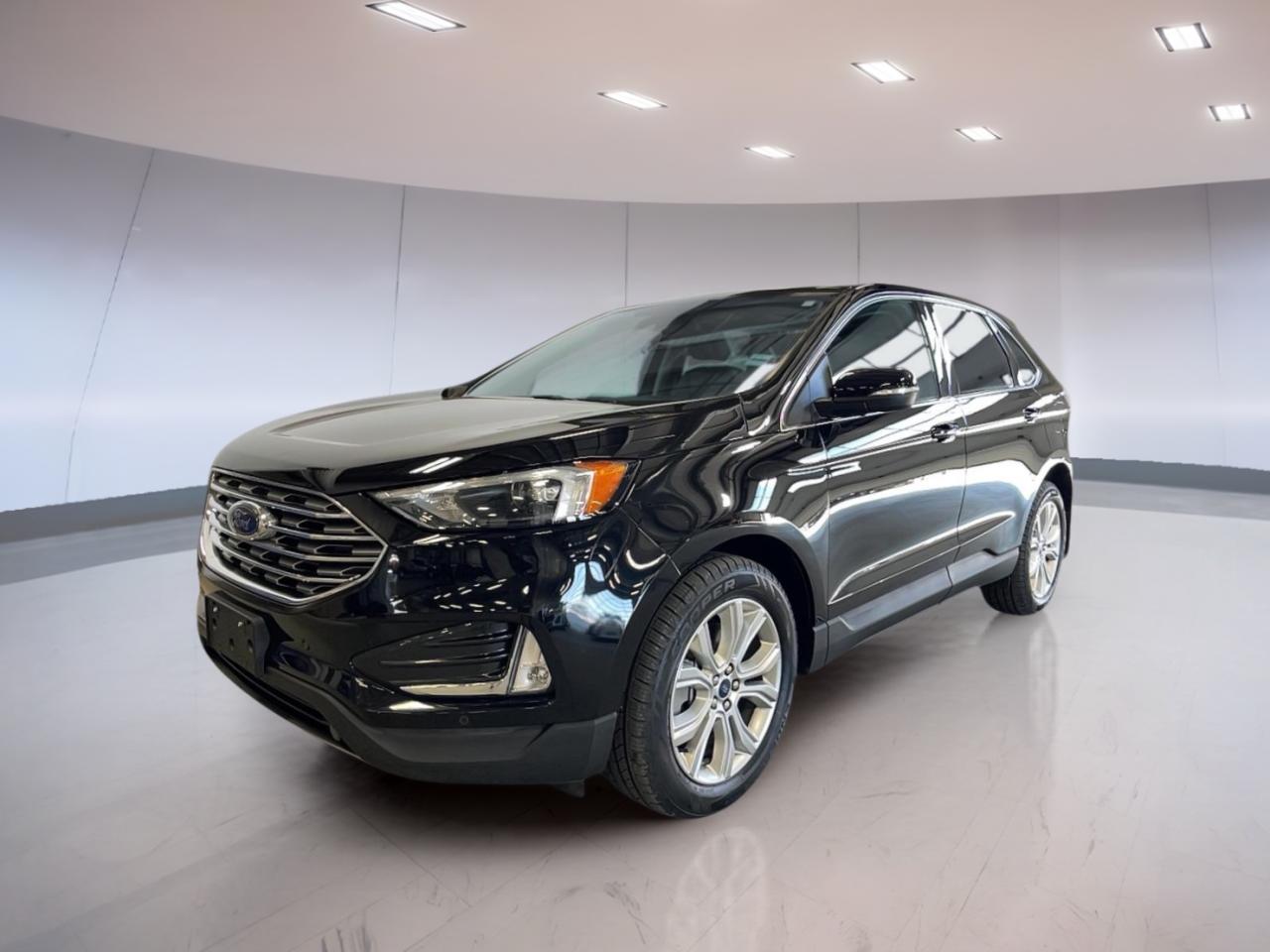 Used 2022 Ford Edge Titanium AWD for sale in Moose Jaw, SK