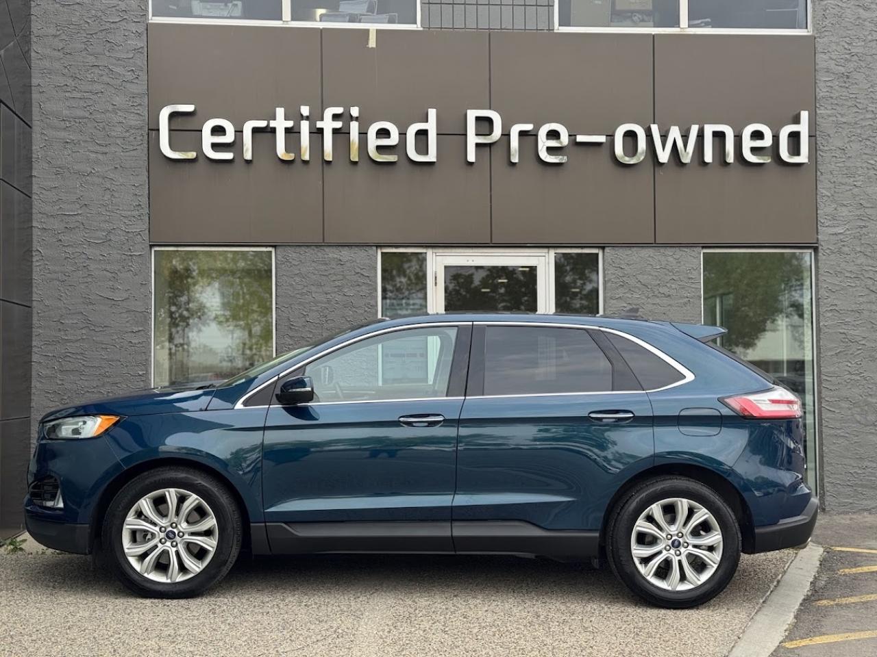 Used 2020 Ford Edge TITANIUM w/ AWD / LEATHER / PANORAMIC ROOF for sale in Calgary, AB