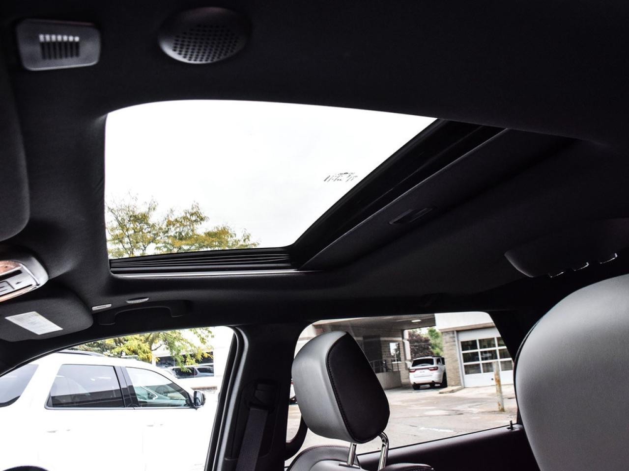 2024 Dodge Durango |R/T|10.1NAV|ROOF|TOW&GO|BREMOS|7PASS|295-45-20S| Photo