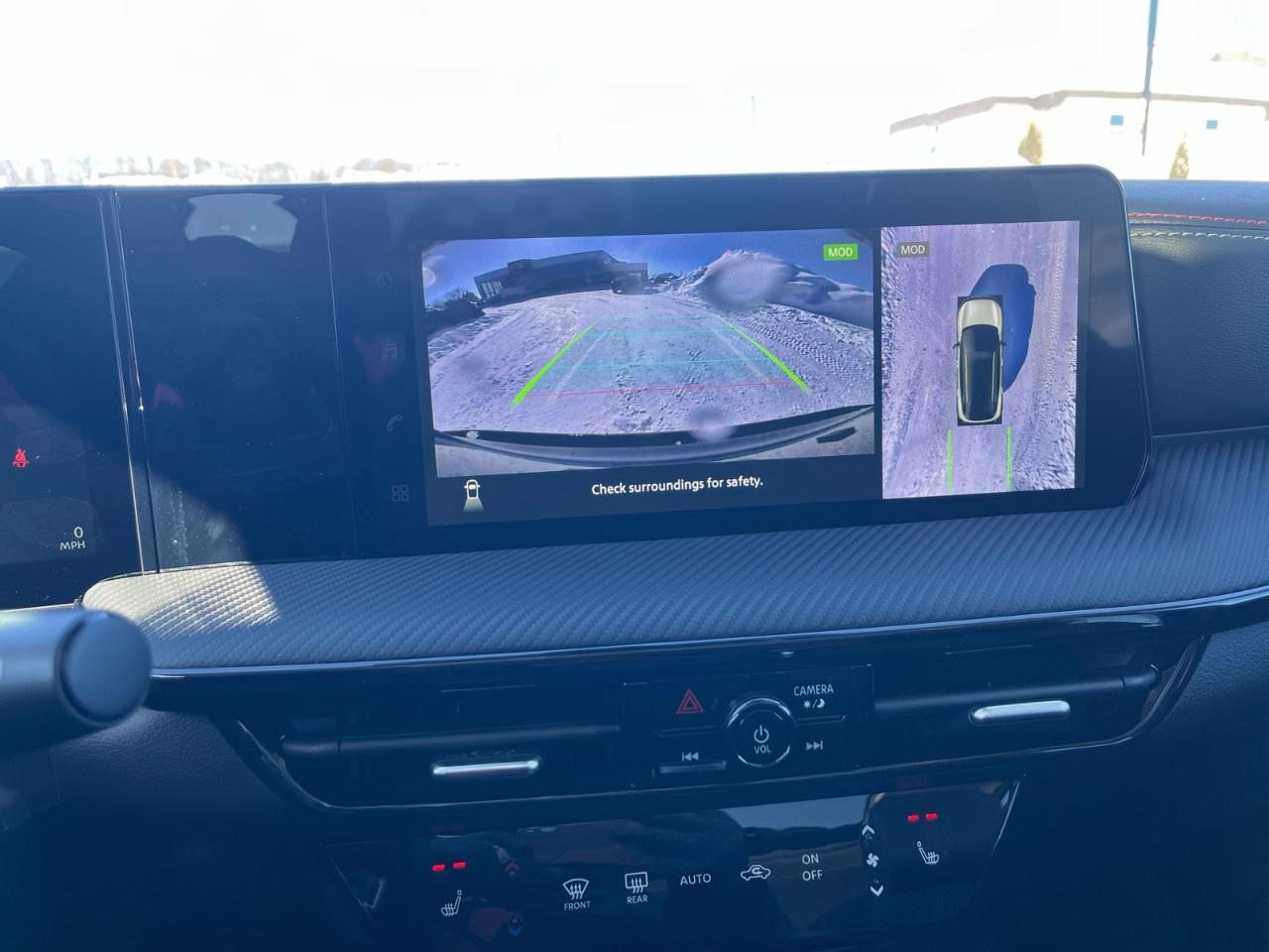 2026 Nissan Kicks SR AWD Photo