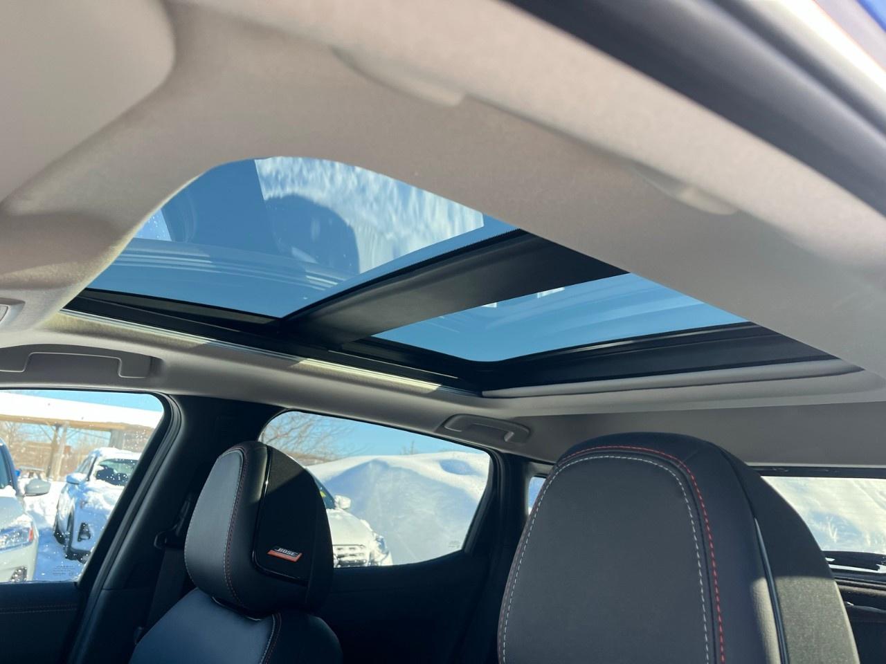 2026 Nissan Kicks SR AWD Photo