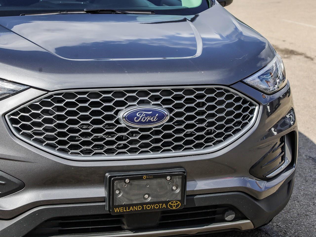 2023 Ford Edge SEL Photo