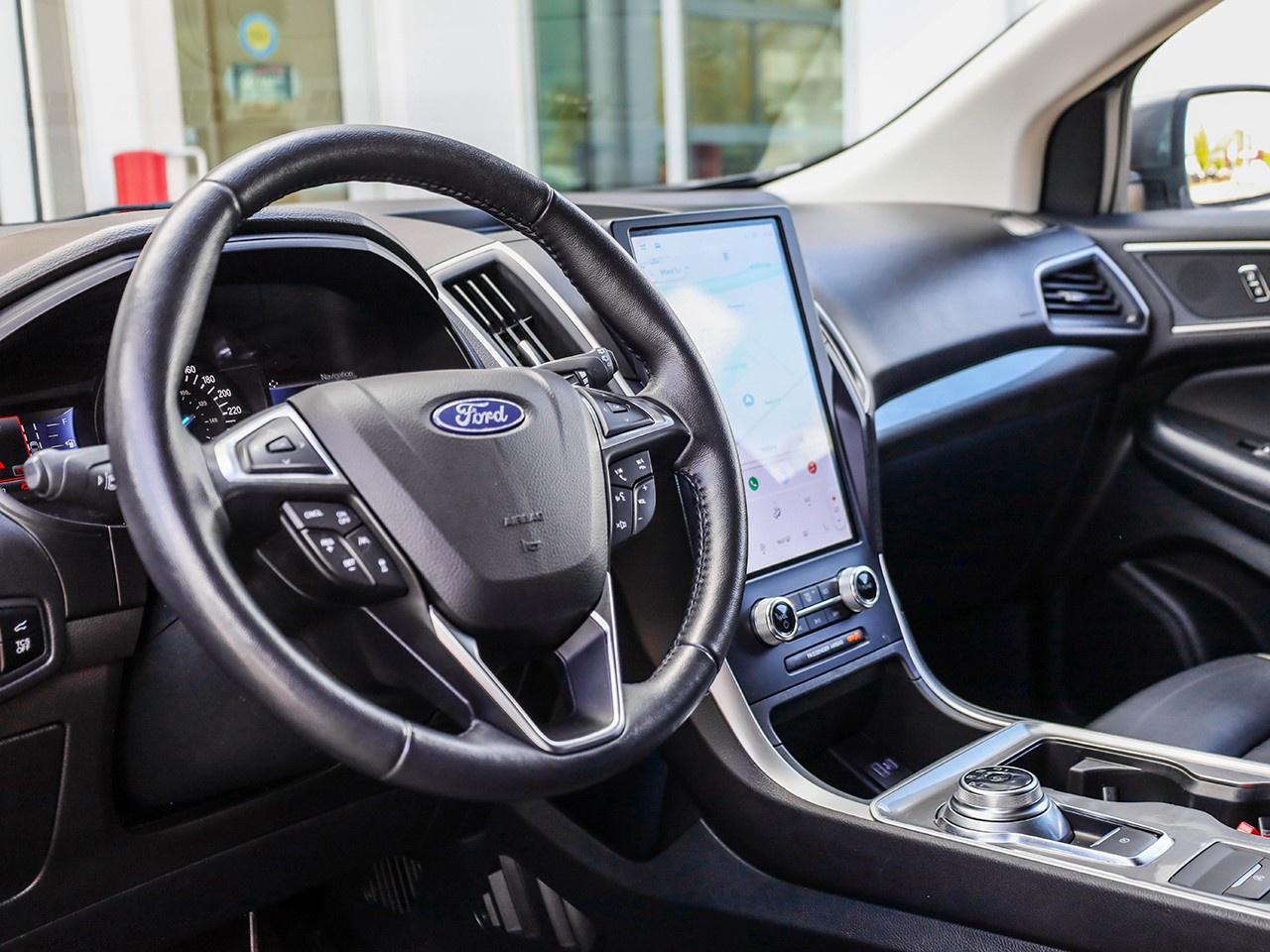 2023 Ford Edge SEL Photo