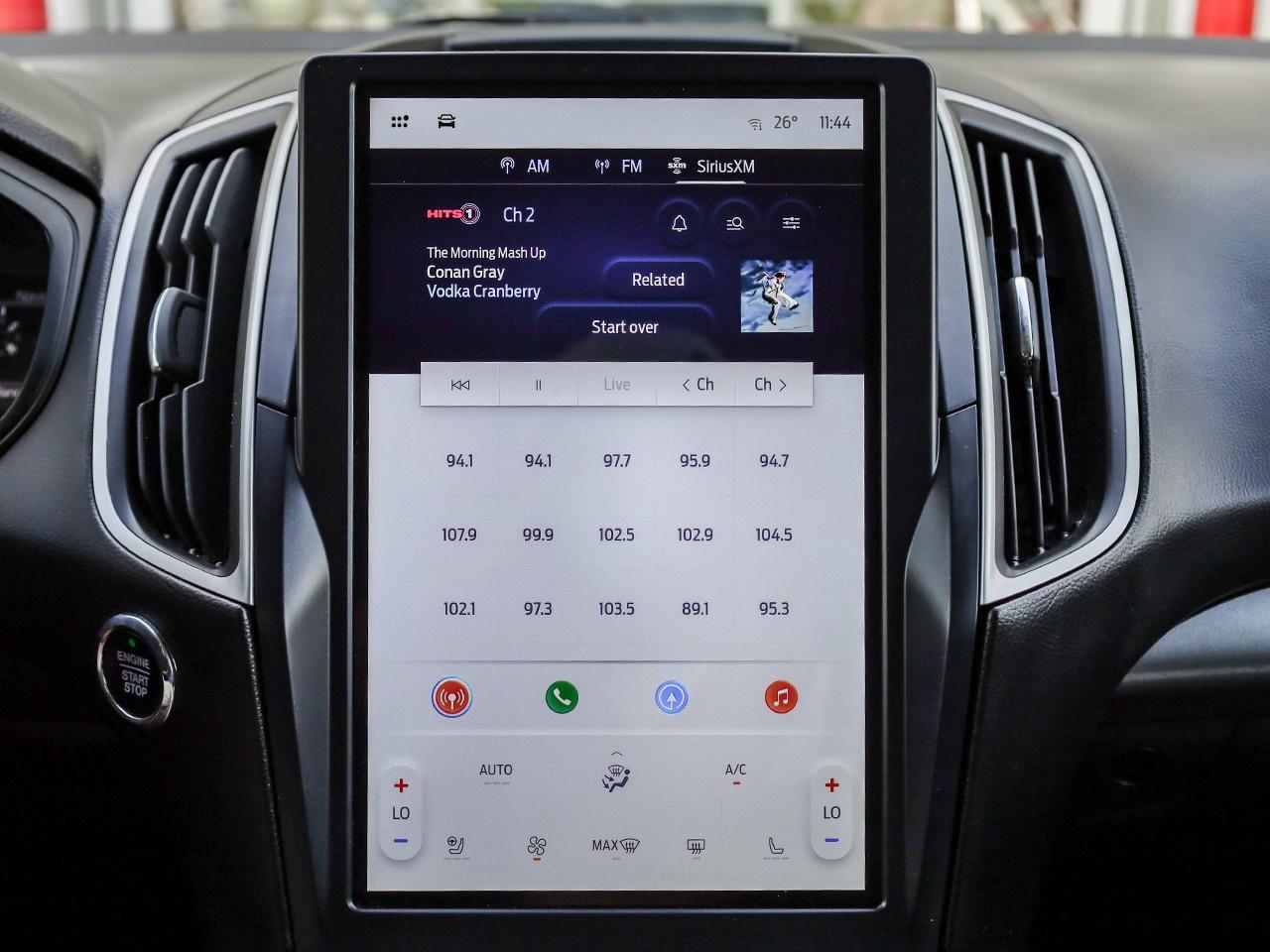 2023 Ford Edge SEL Photo