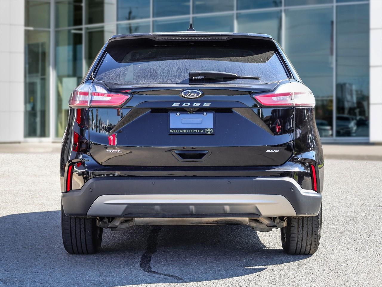 2023 Ford Edge SEL Photo