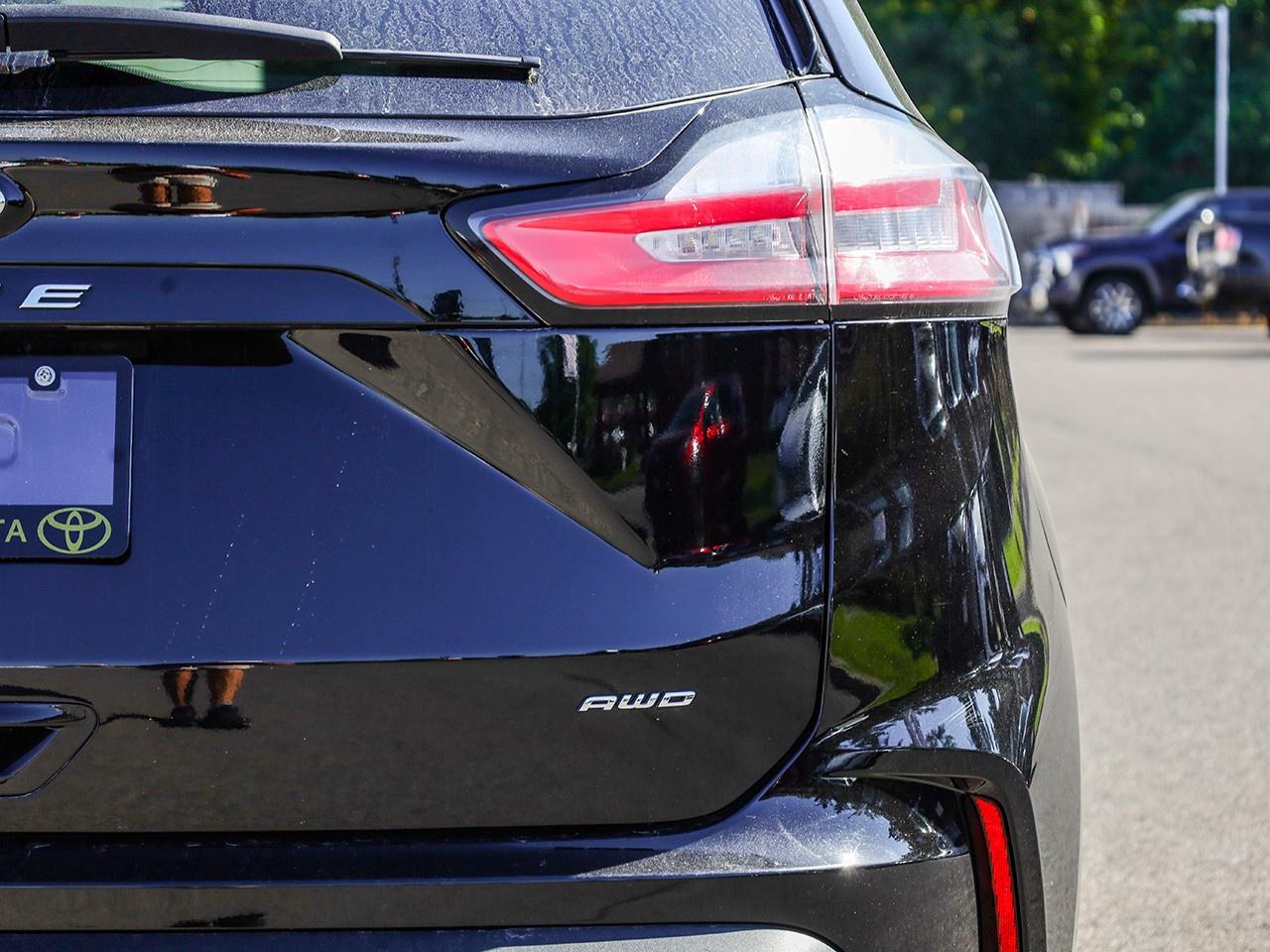 2023 Ford Edge SEL Photo