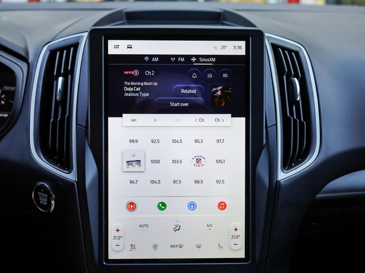 2023 Ford Edge SEL Photo