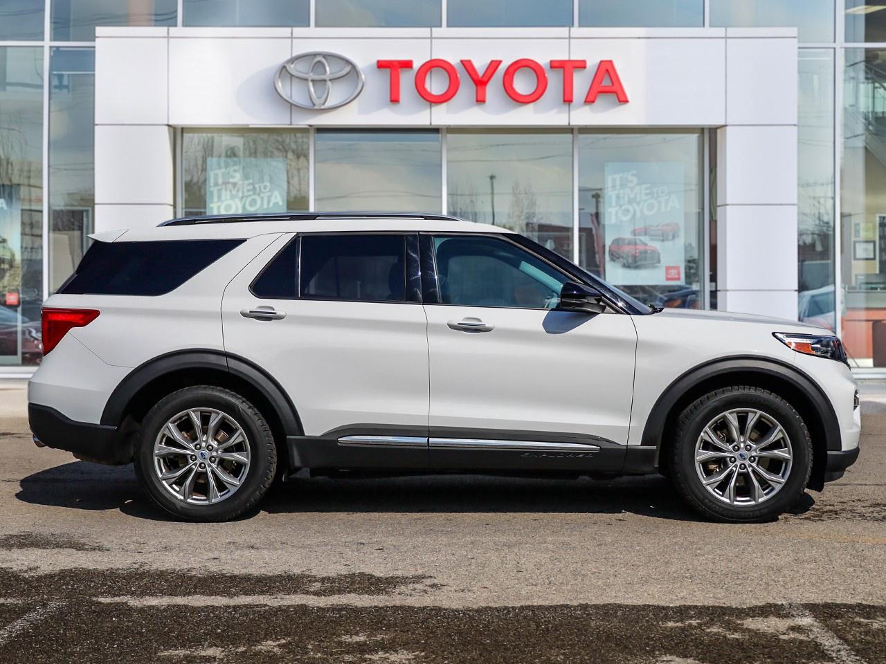 2023 Ford Explorer LIMITED Photo2