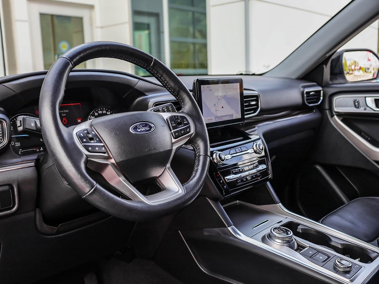 2023 Ford Explorer LIMITED Photo