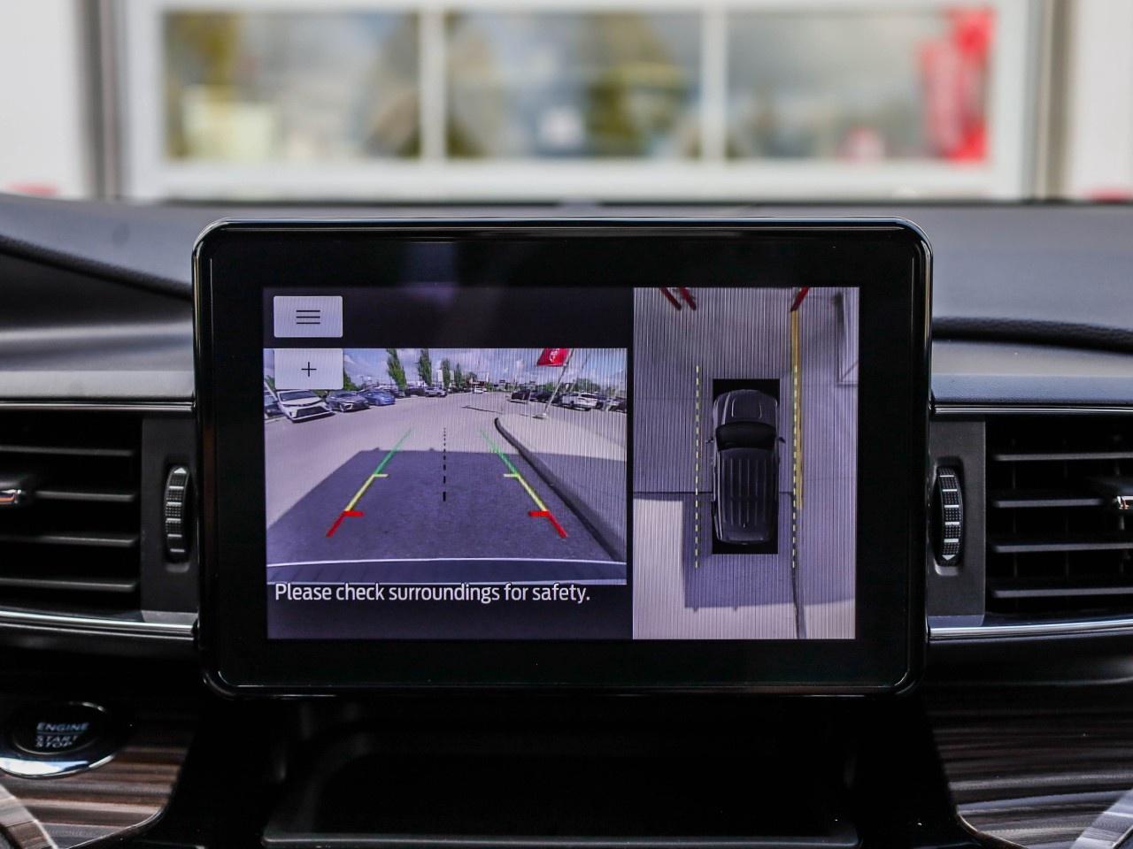 2023 Ford Explorer LIMITED Photo