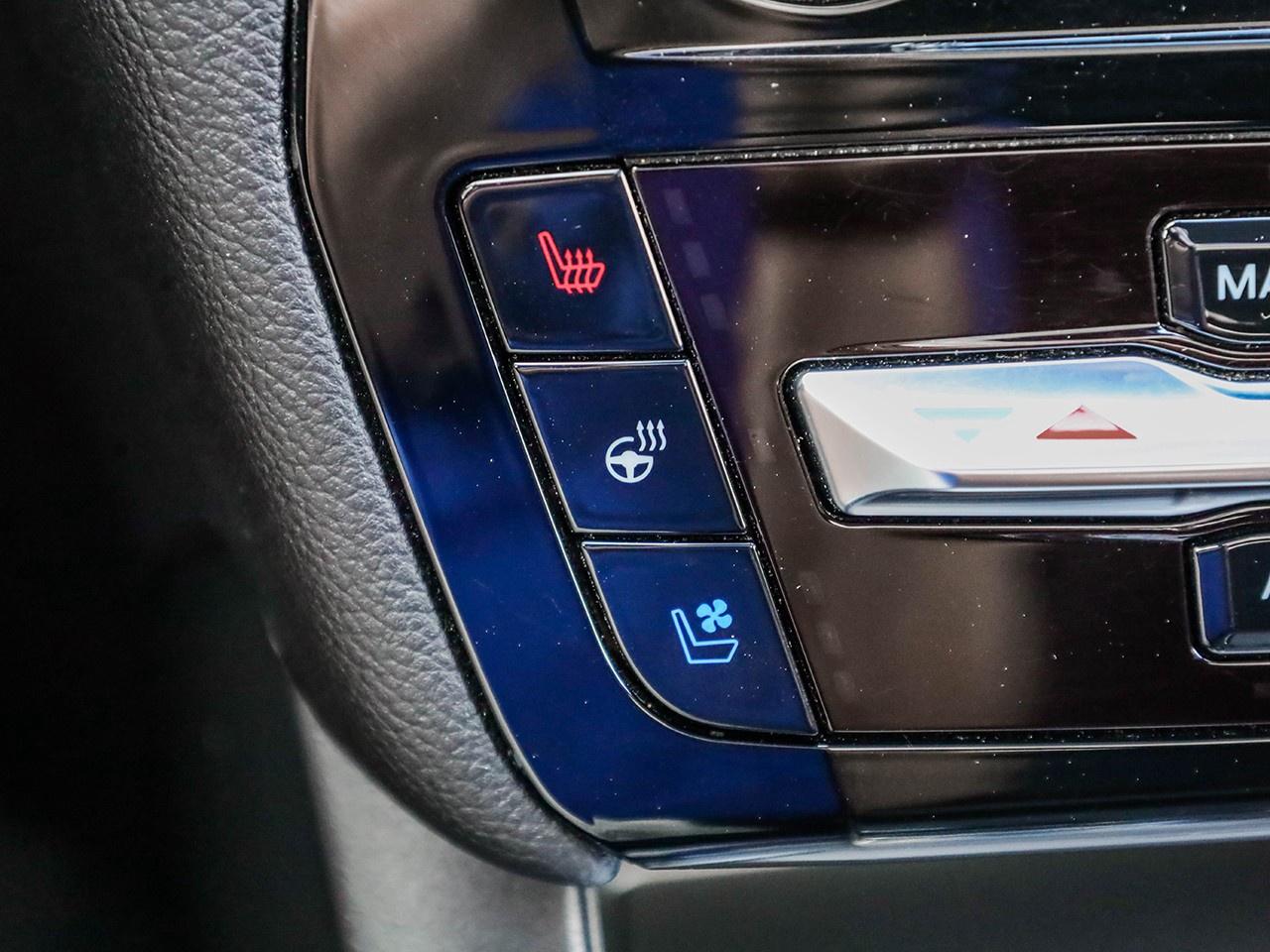 2023 Ford Explorer LIMITED Photo