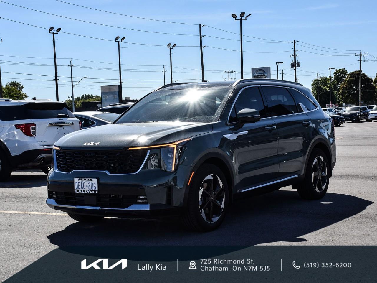 2026 Kia Sorento Hybrid SX 2026 Kia Sorento Hybrid EX | Dealership Demo | Qualifies for New Incentives Photo2